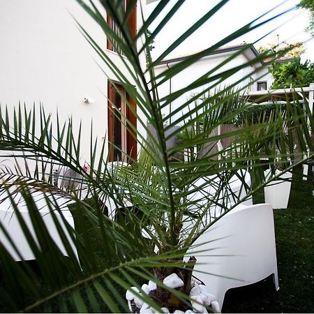 Casa Mia Apartment Desenzano del Garda Exterior foto
